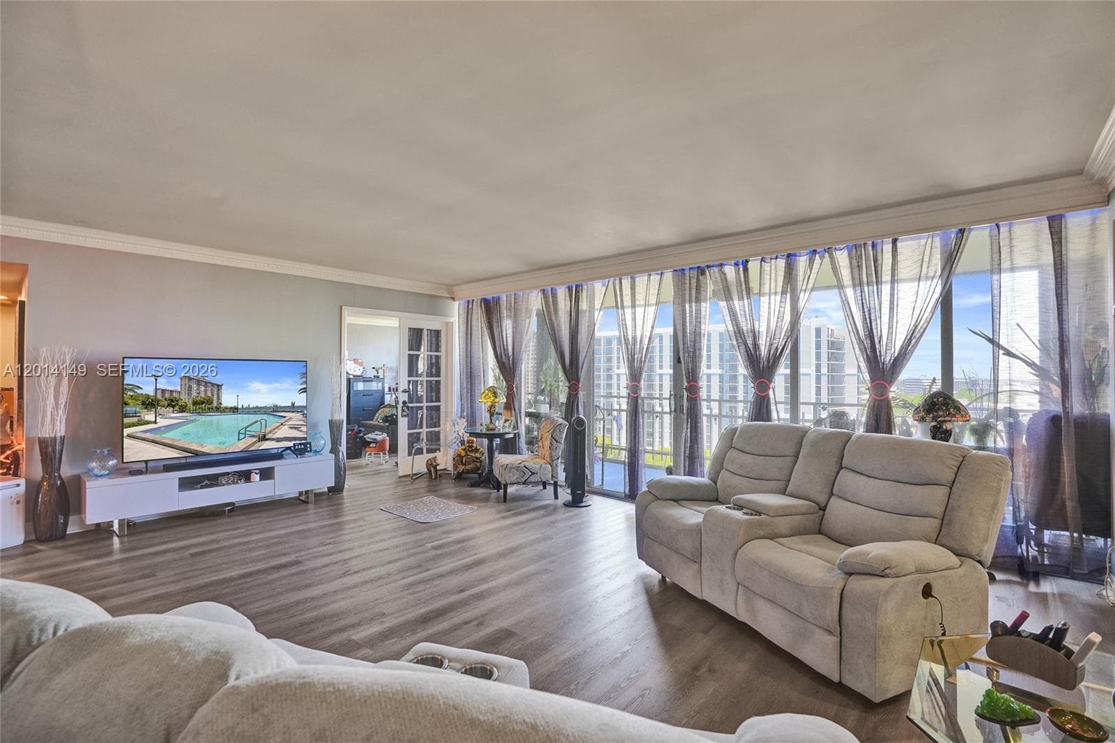 11113 Biscayne Blvd # 1156, Miami FL 33181 — 23