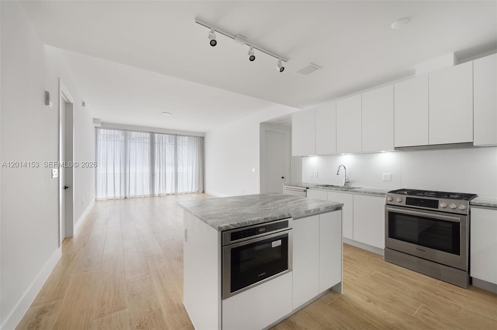 3034 Oak Ave # 208, Miami FL 33133 — 61