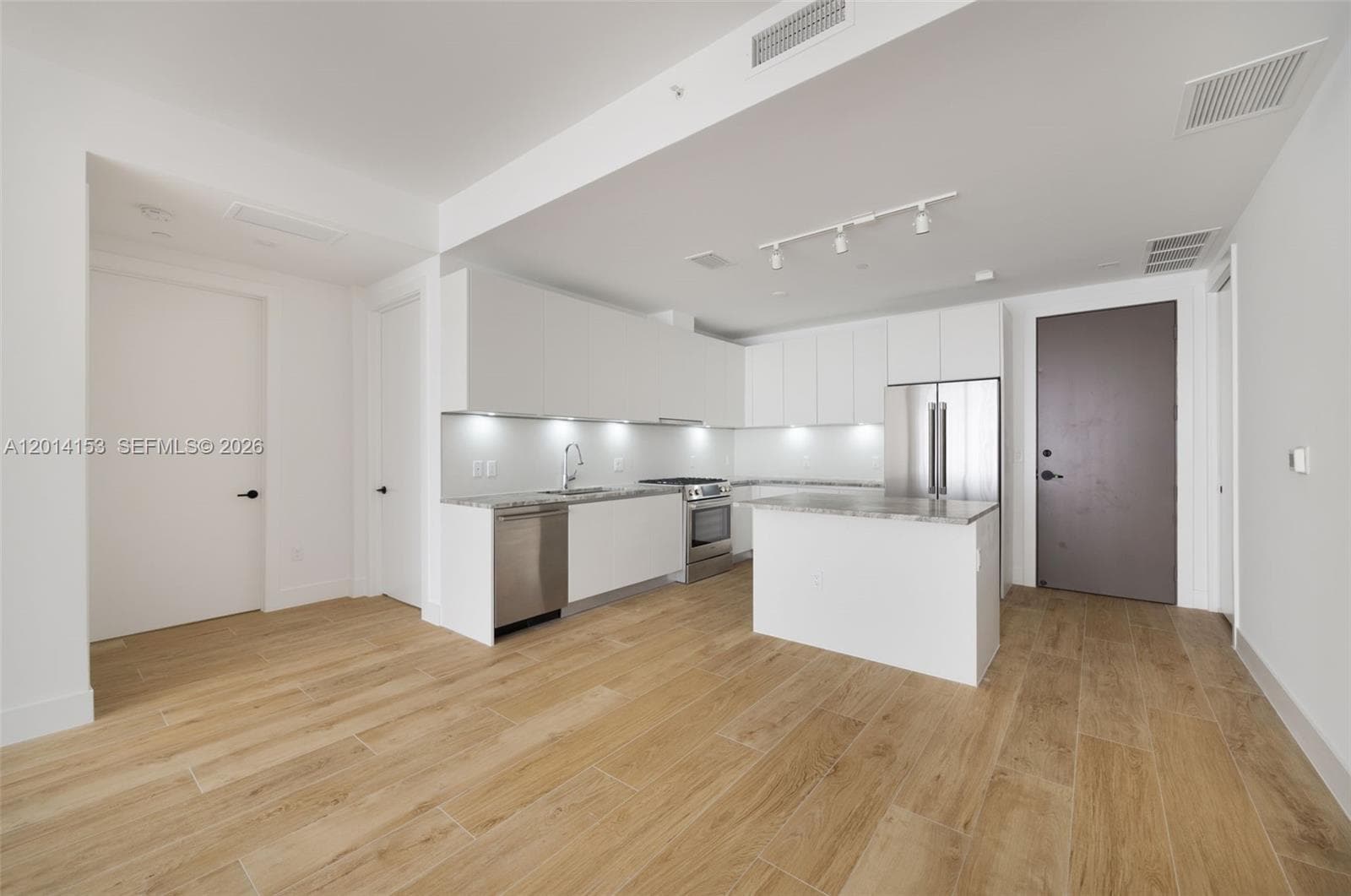 3034 Oak Ave # 208, Miami FL 33133 — 58