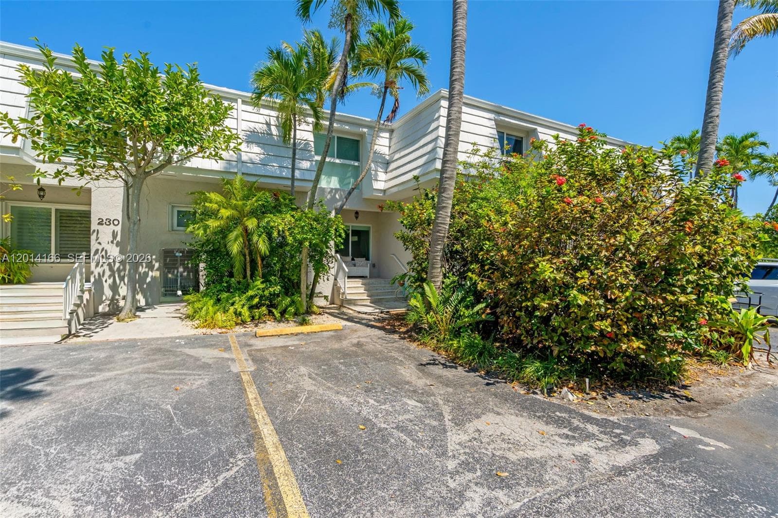 232 Sea View Dr # 108, Key Biscayne FL 33149 — 1