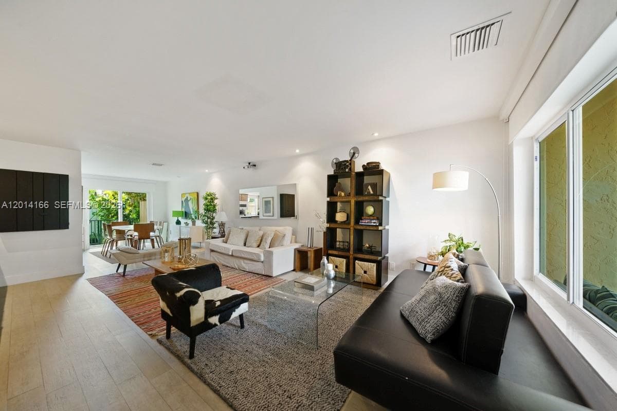 232 Sea View Dr # 108, Key Biscayne FL 33149 — 5