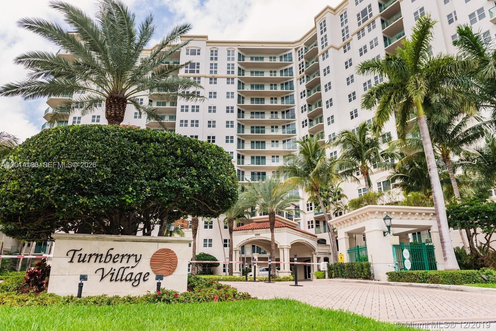 20000 E Country Club Dr # 1001, Aventura FL 33180 — 22