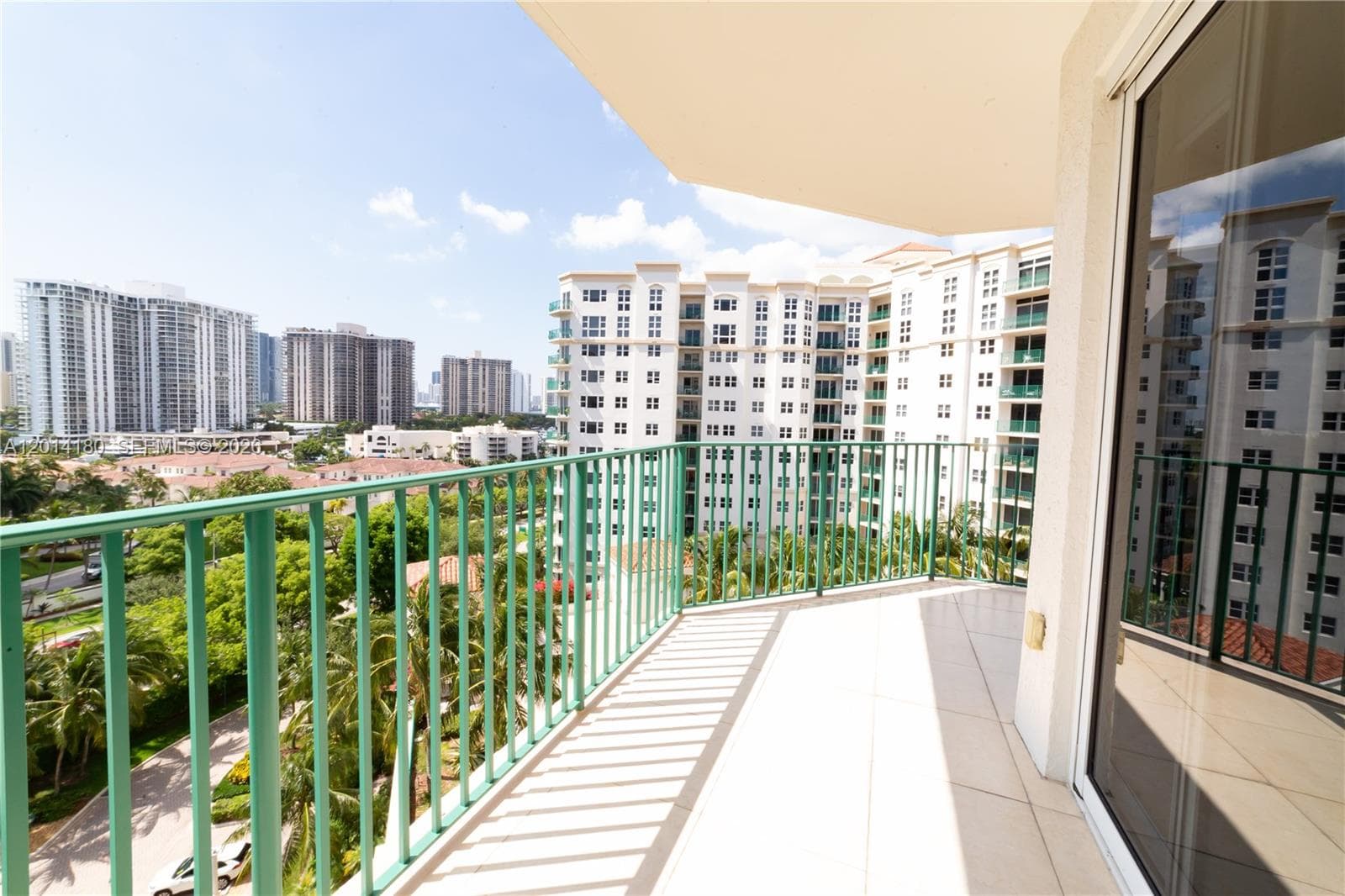 20000 E Country Club Dr # 1001, Aventura FL 33180 — 4