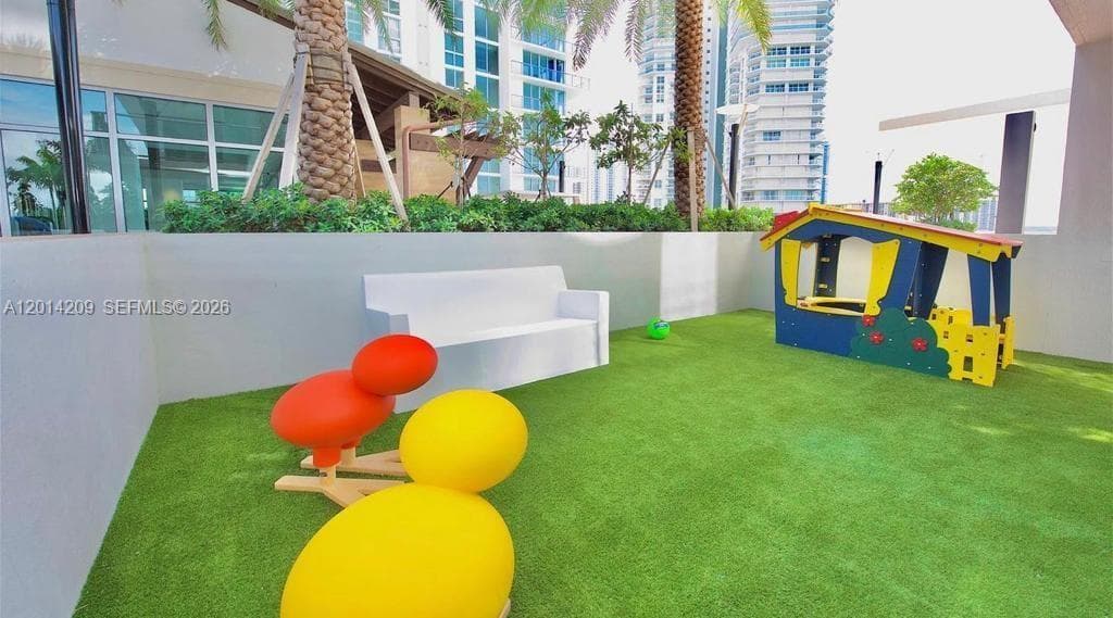 300 Sunny Isles Blvd # 1902, Sunny Isles Beach FL 33160 — 72