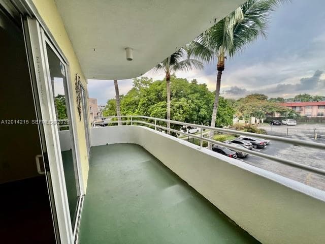 10755 SW 108th Ave # 302, Miami FL 33176 — 11