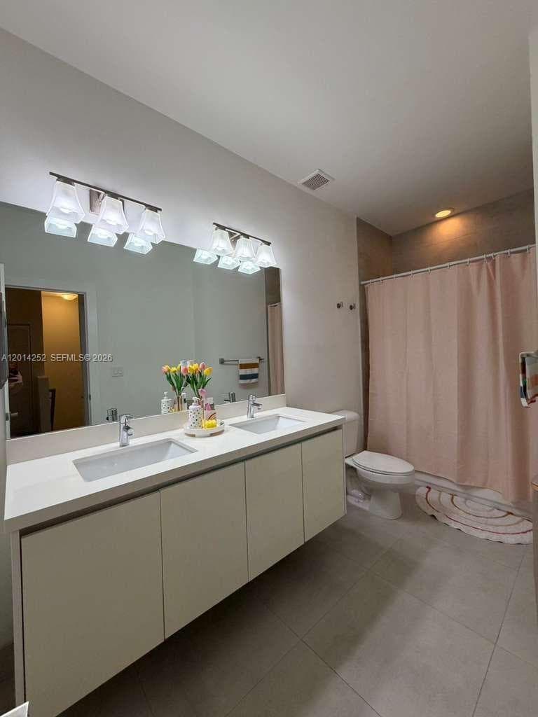 7187 NW 103 PATH # 7187, Miami FL 33178 — 25
