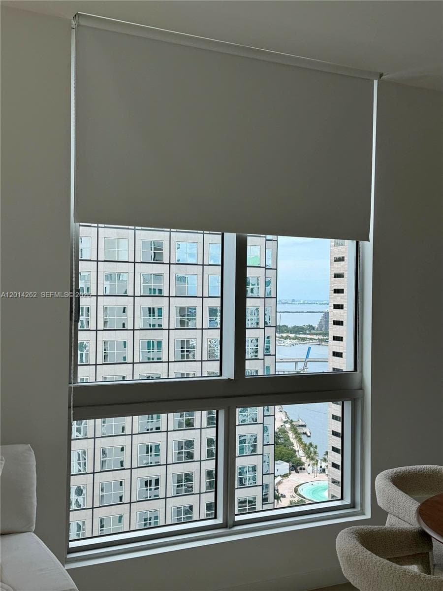 300 S Biscayne Blvd # 3701, Miami FL 33131 — 12