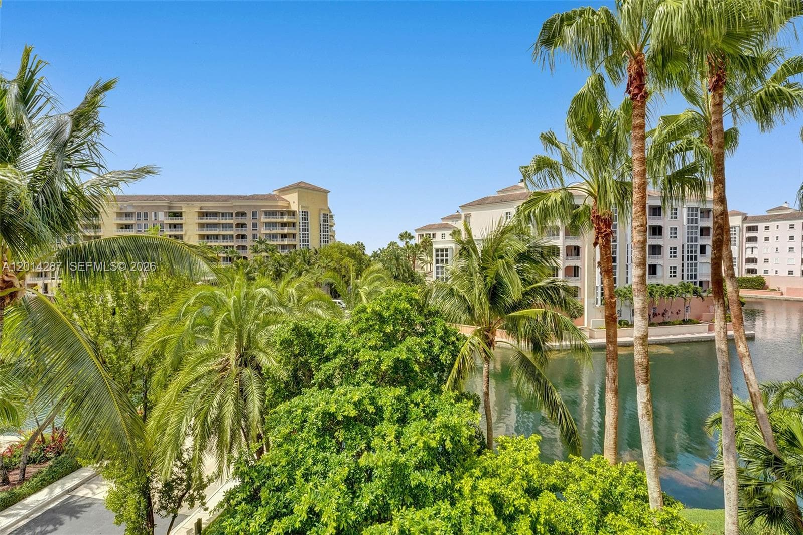 715 Crandon Blvd # 406, Key Biscayne FL 33149 — 1