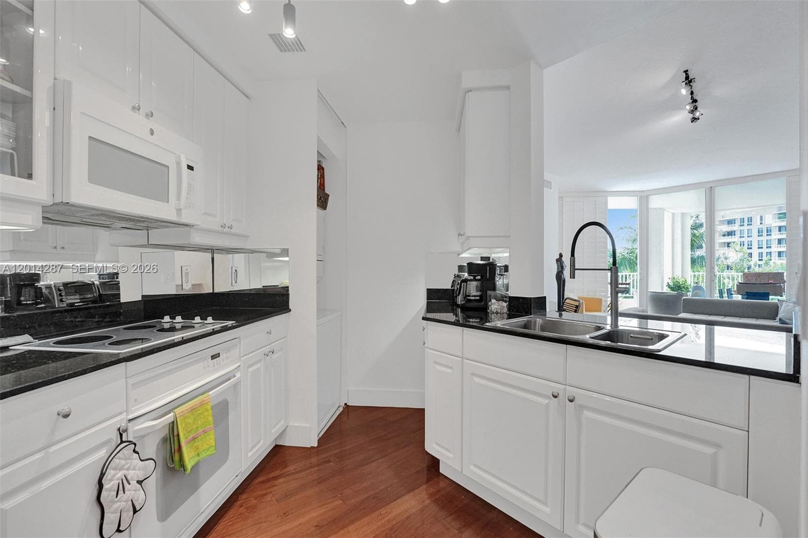 715 Crandon Blvd # 406, Key Biscayne FL 33149 — 10