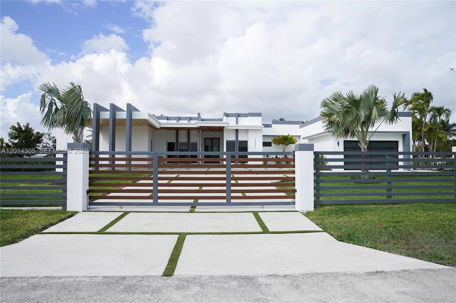 13231 SW 220 ST, Miami FL 33170 — 13