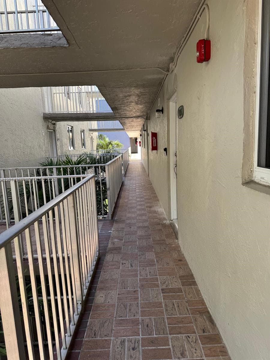 10090 NW 80th Ct # 1361, Hialeah Gardens FL 33016 — 5