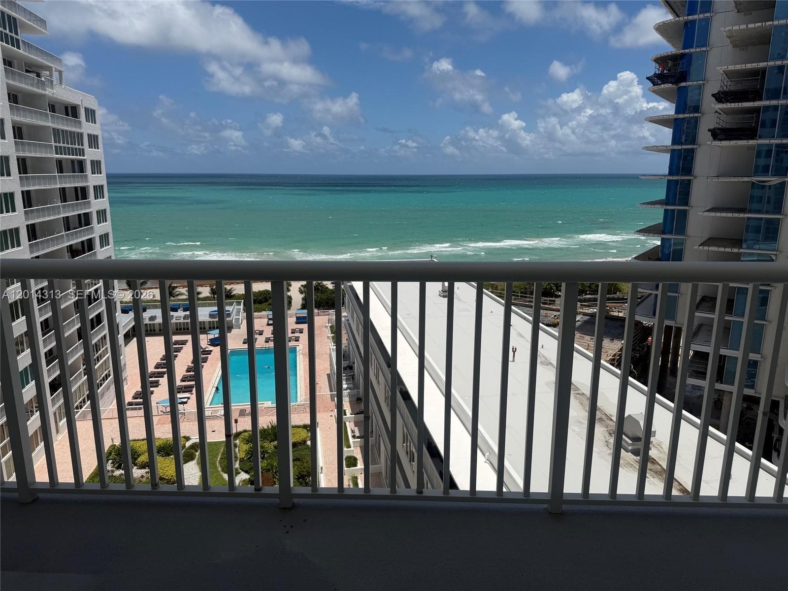 5401 Collins Ave # 932, Miami Beach FL 33140 — 4
