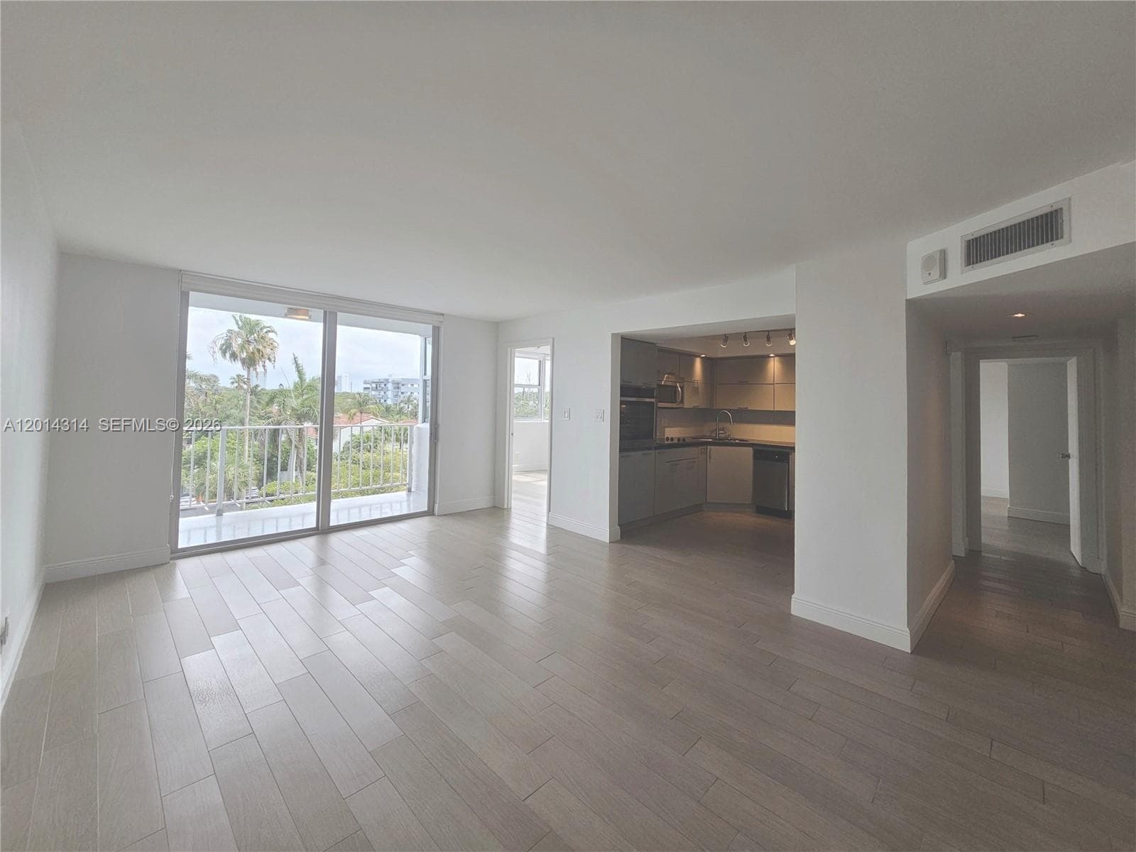16546 NE 26th Ave # 5H, North Miami Beach FL 33160 — 2