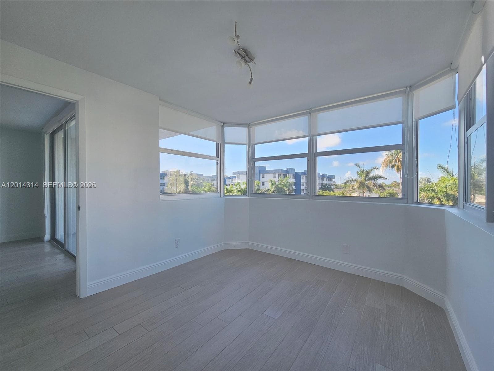 16546 NE 26th Ave # 5H, North Miami Beach FL 33160 — 6