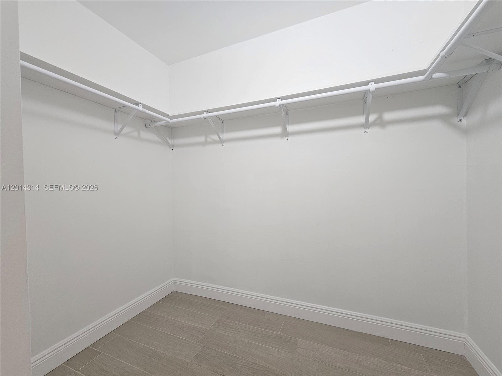 16546 NE 26th Ave # 5H, North Miami Beach FL 33160 — 13