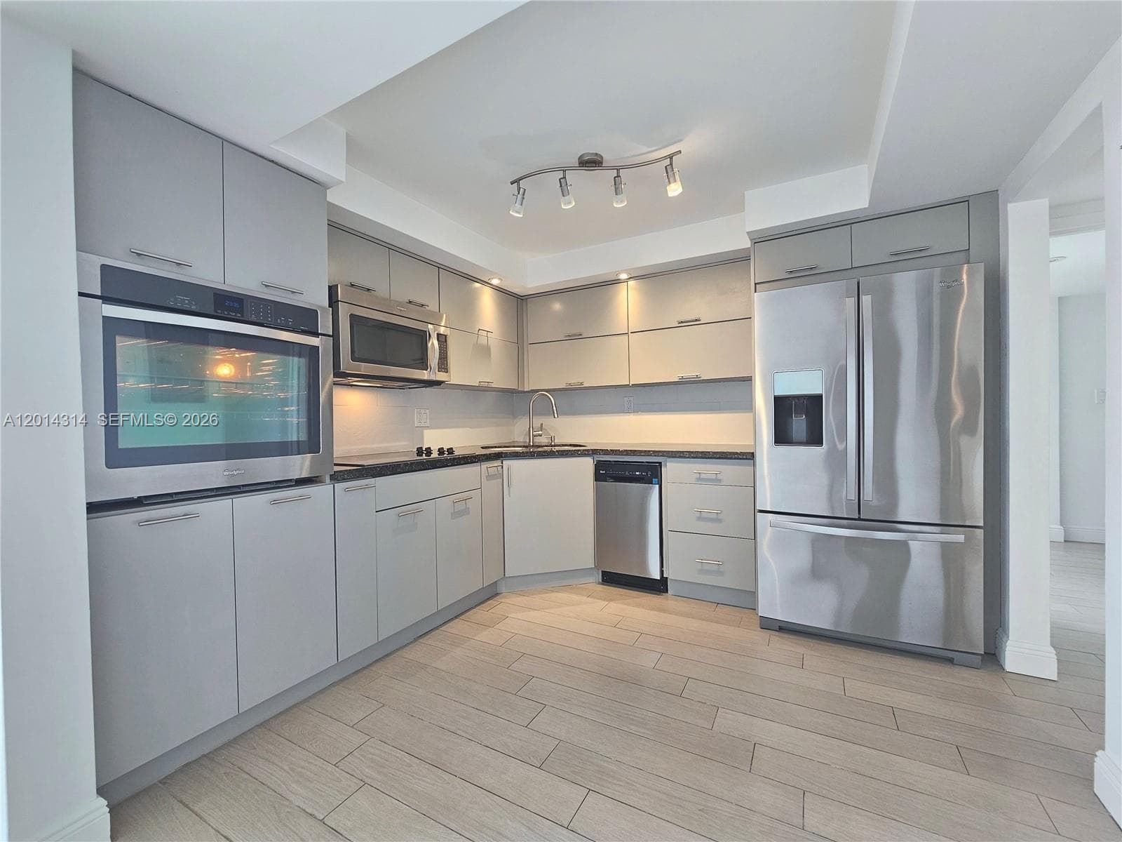 16546 NE 26th Ave # 5H, North Miami Beach FL 33160 — 3