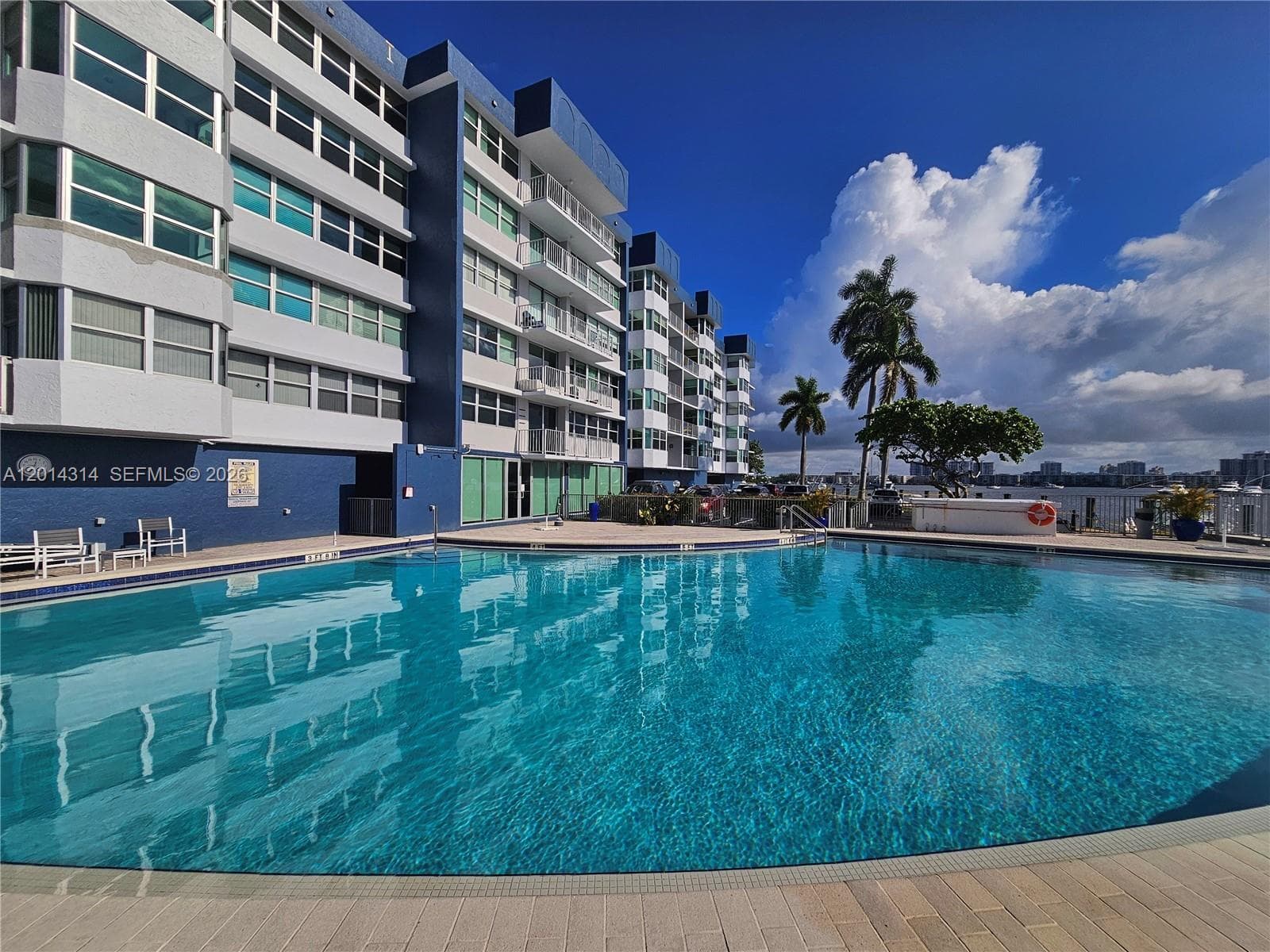 16546 NE 26th Ave # 5H, North Miami Beach FL 33160 — 1