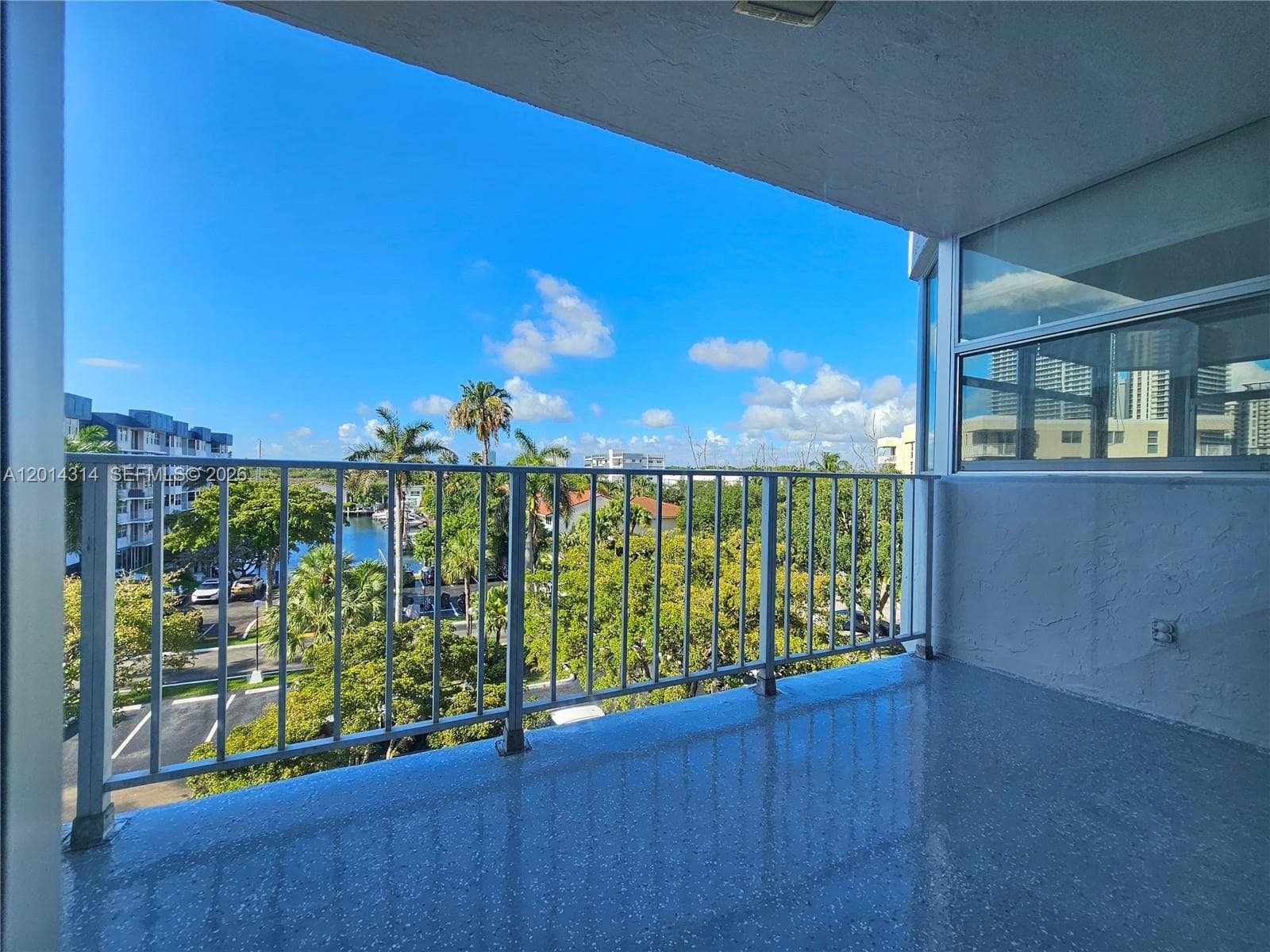 16546 NE 26th Ave # 5H, North Miami Beach FL 33160 — 14