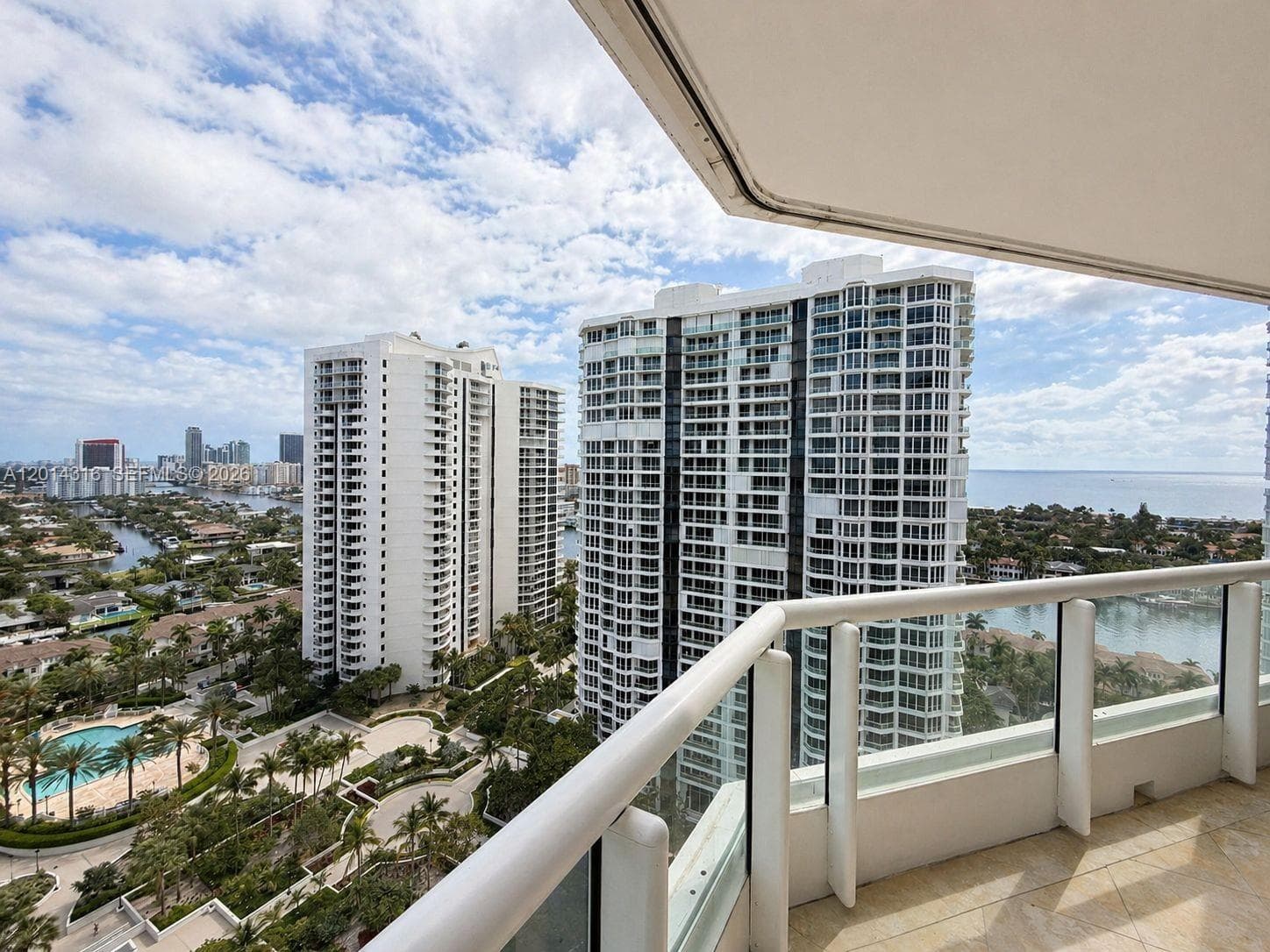 21055 Yacht Club Dr # 2403, Aventura FL 33180 — 27
