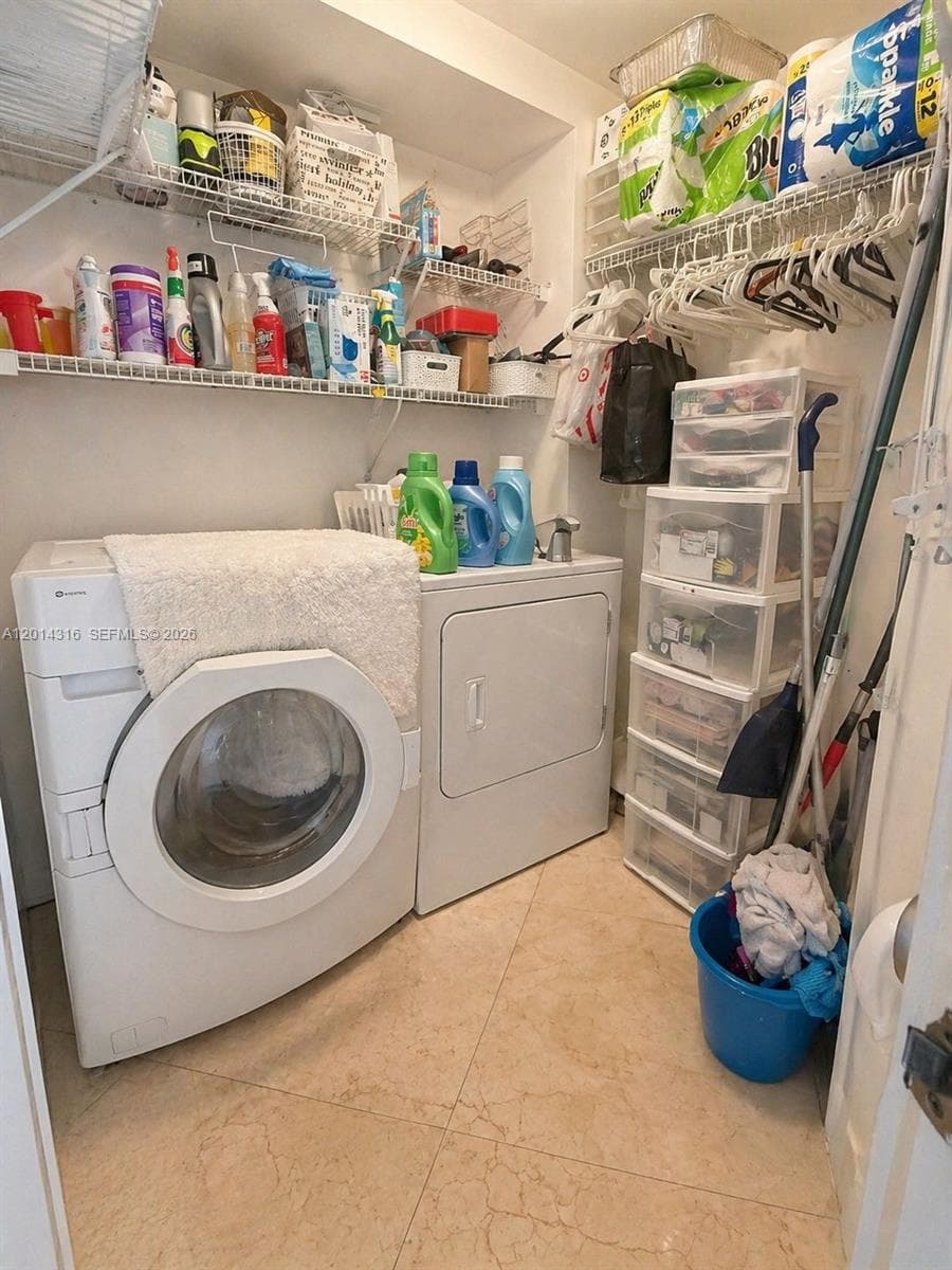 21055 Yacht Club Dr # 2403, Aventura FL 33180 — 22