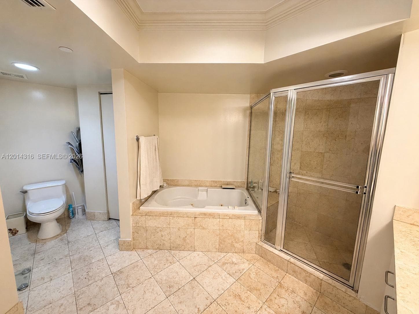 21055 Yacht Club Dr # 2403, Aventura FL 33180 — 14