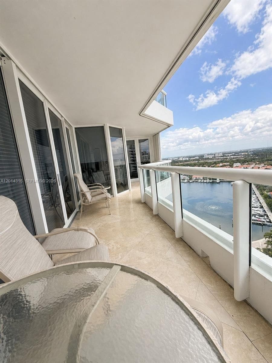 21055 Yacht Club Dr # 2403, Aventura FL 33180 — 25