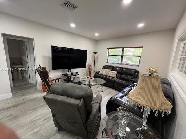 3230 SW 4th St, Miami FL 33135 — 34