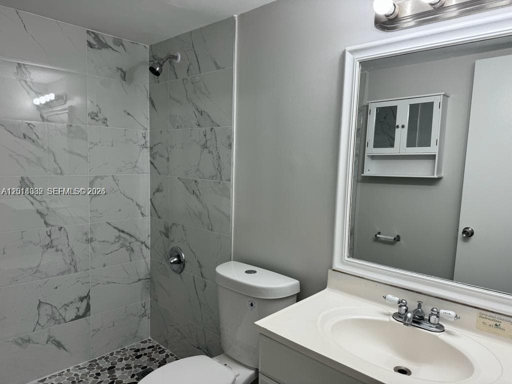 8185 NW 7th St # 205, Miami FL 33126 — 10