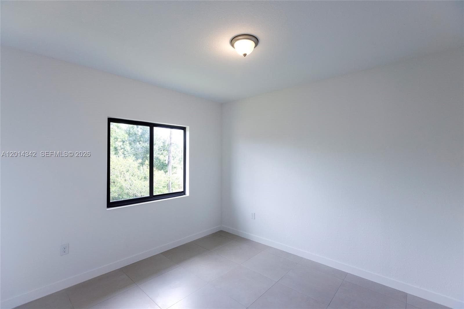 9155 NW 32 Ave, Miami FL 33147 — 12
