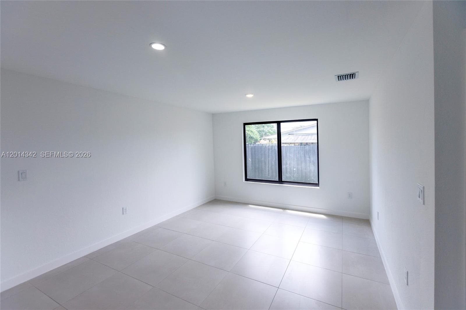 9155 NW 32 Ave, Miami FL 33147 — 5