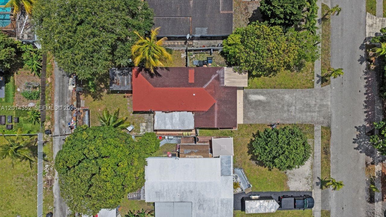 1379 NE 177th St, North Miami Beach FL 33162 — 30