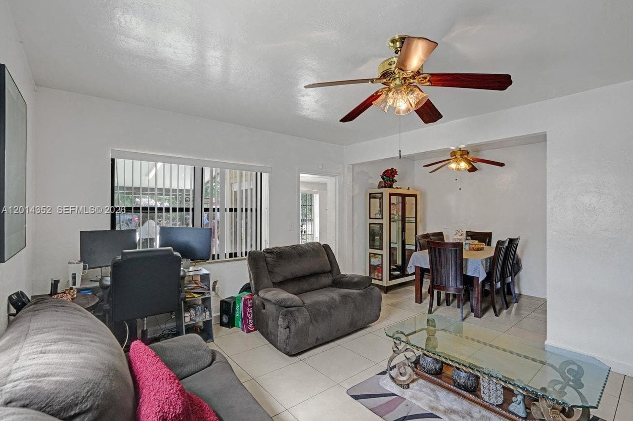 1379 NE 177th St, North Miami Beach FL 33162 — 10