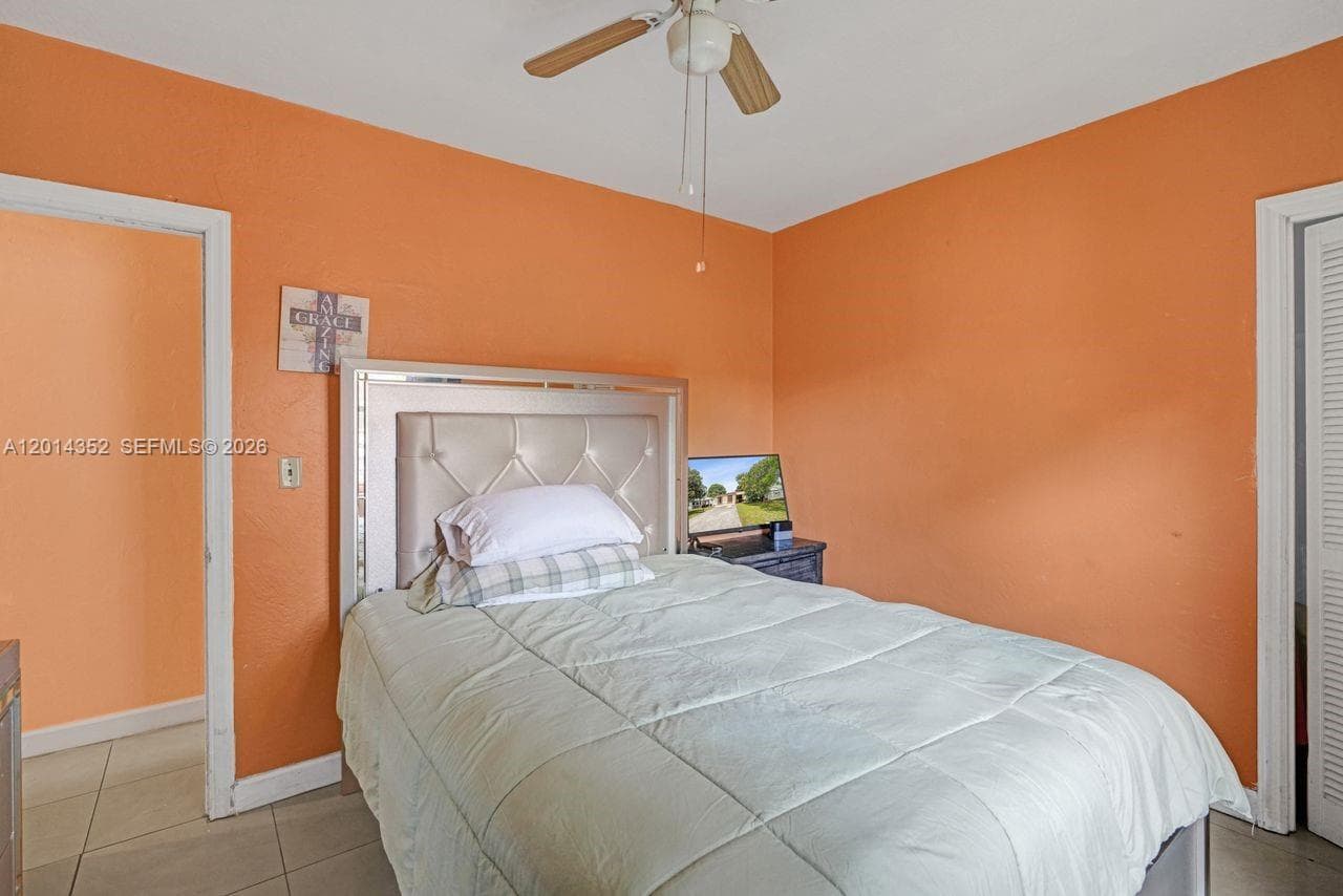1379 NE 177th St, North Miami Beach FL 33162 — 19