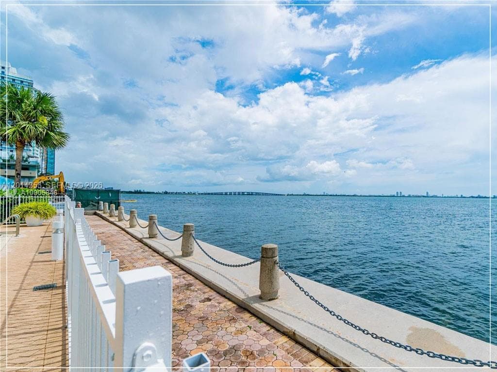 725 NE 22nd St # 16D, Miami FL 33137 — 30