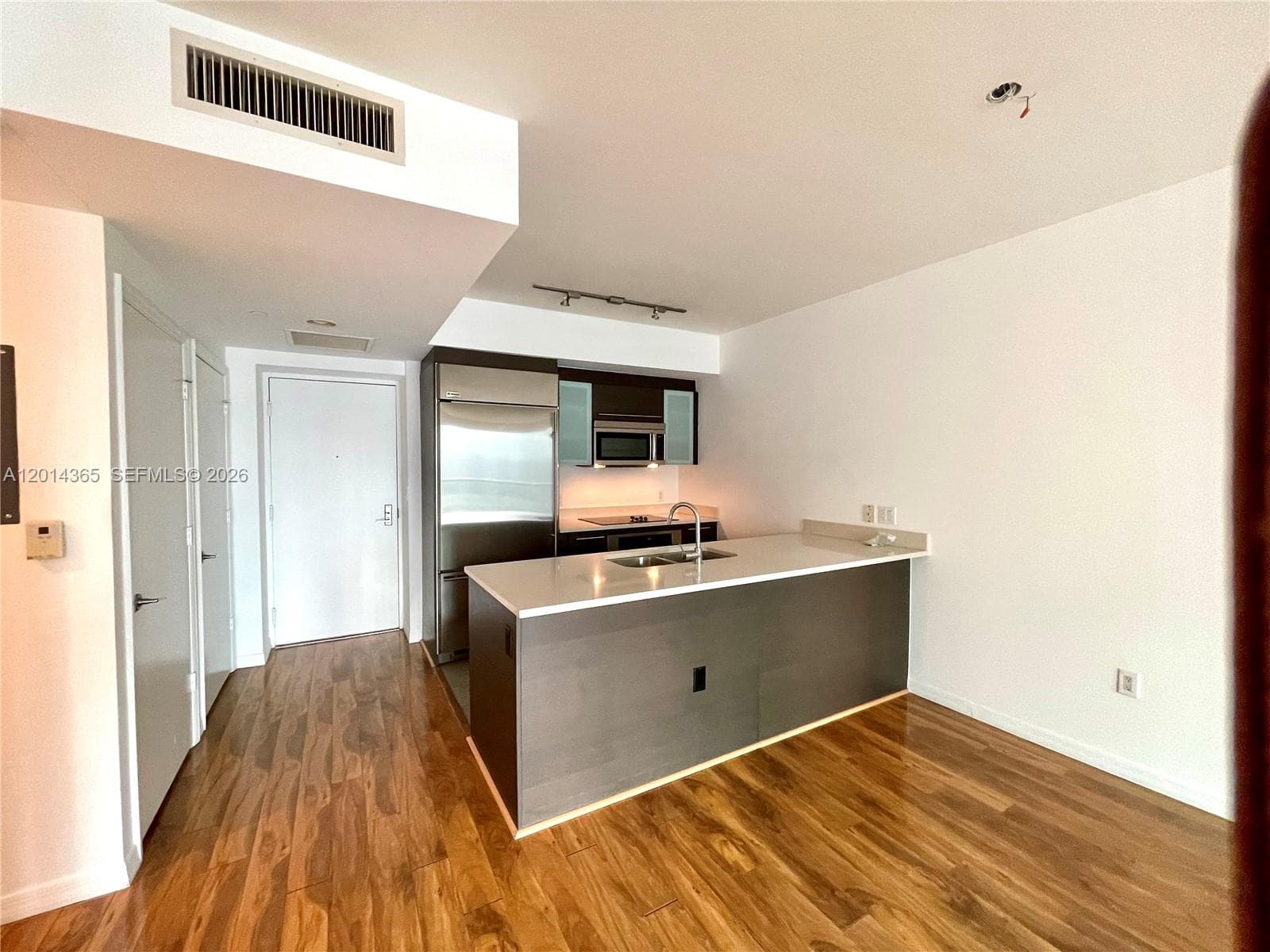 55 SE 6th St # 2106, Miami FL 33131 — 10