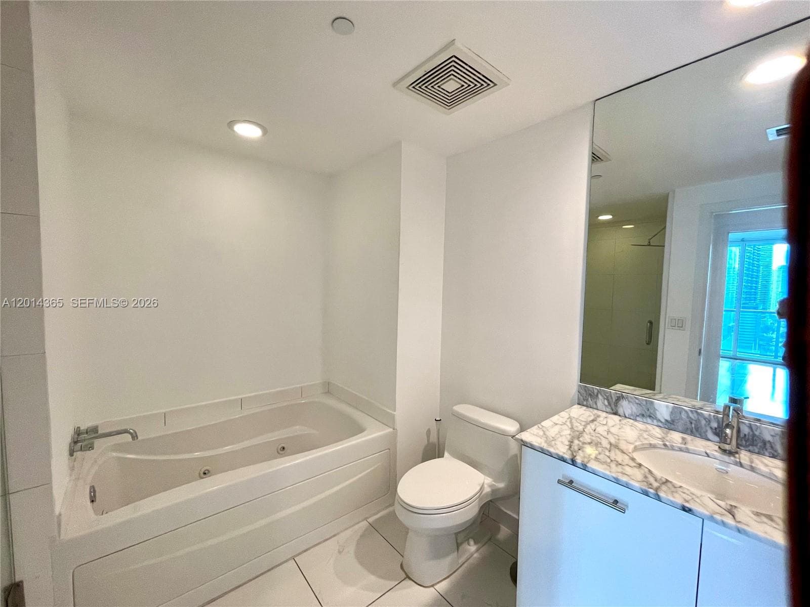 55 SE 6th St # 2106, Miami FL 33131 — 14