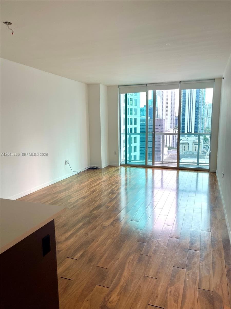 55 SE 6th St # 2106, Miami FL 33131 — 15