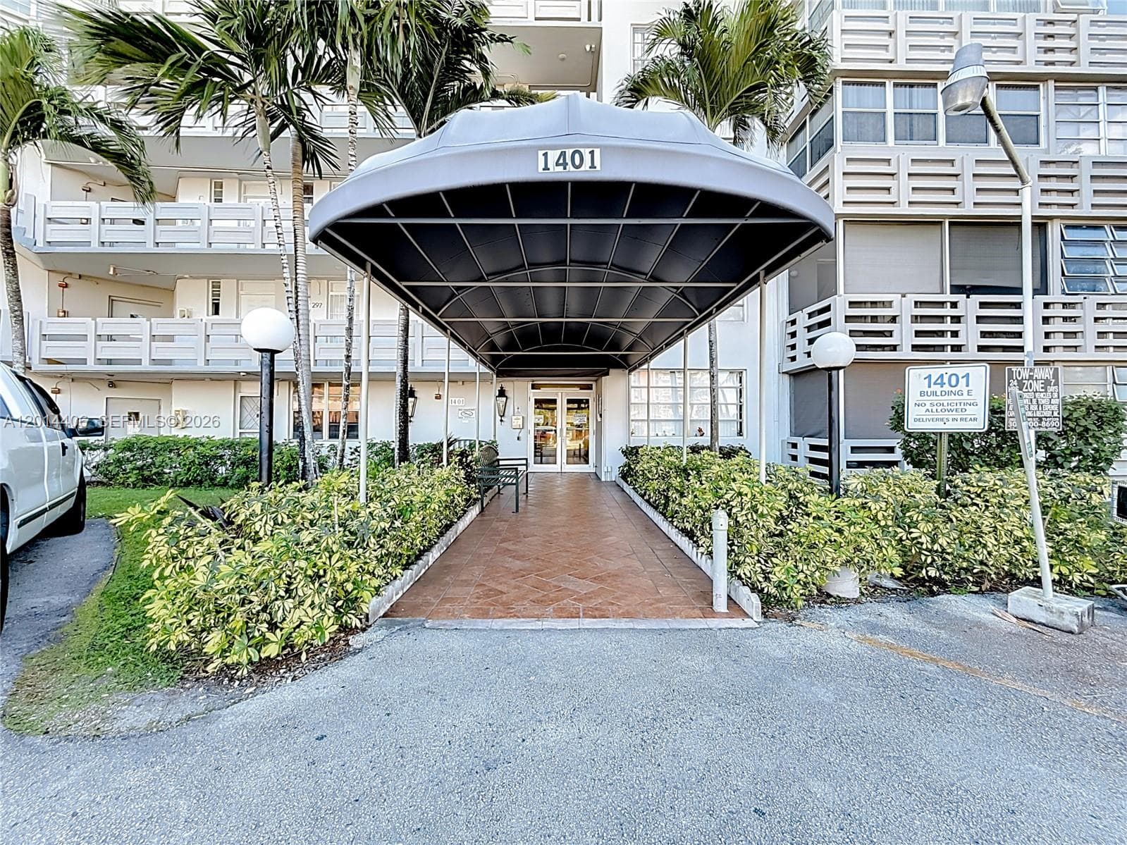 1401 NE Miami Gardens Dr # 286, Miami FL 33179 — 5