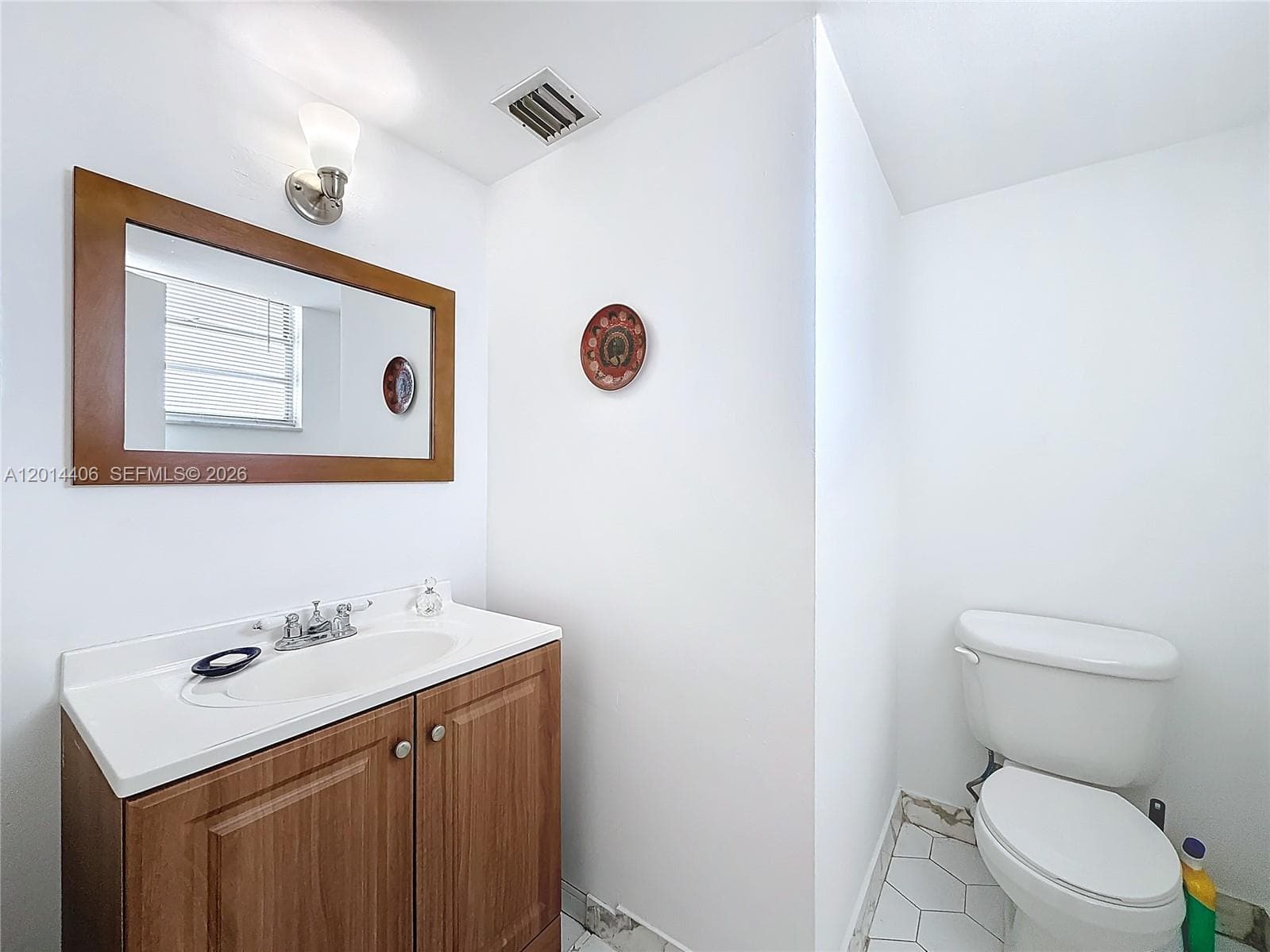 1401 NE Miami Gardens Dr # 286, Miami FL 33179 — 20