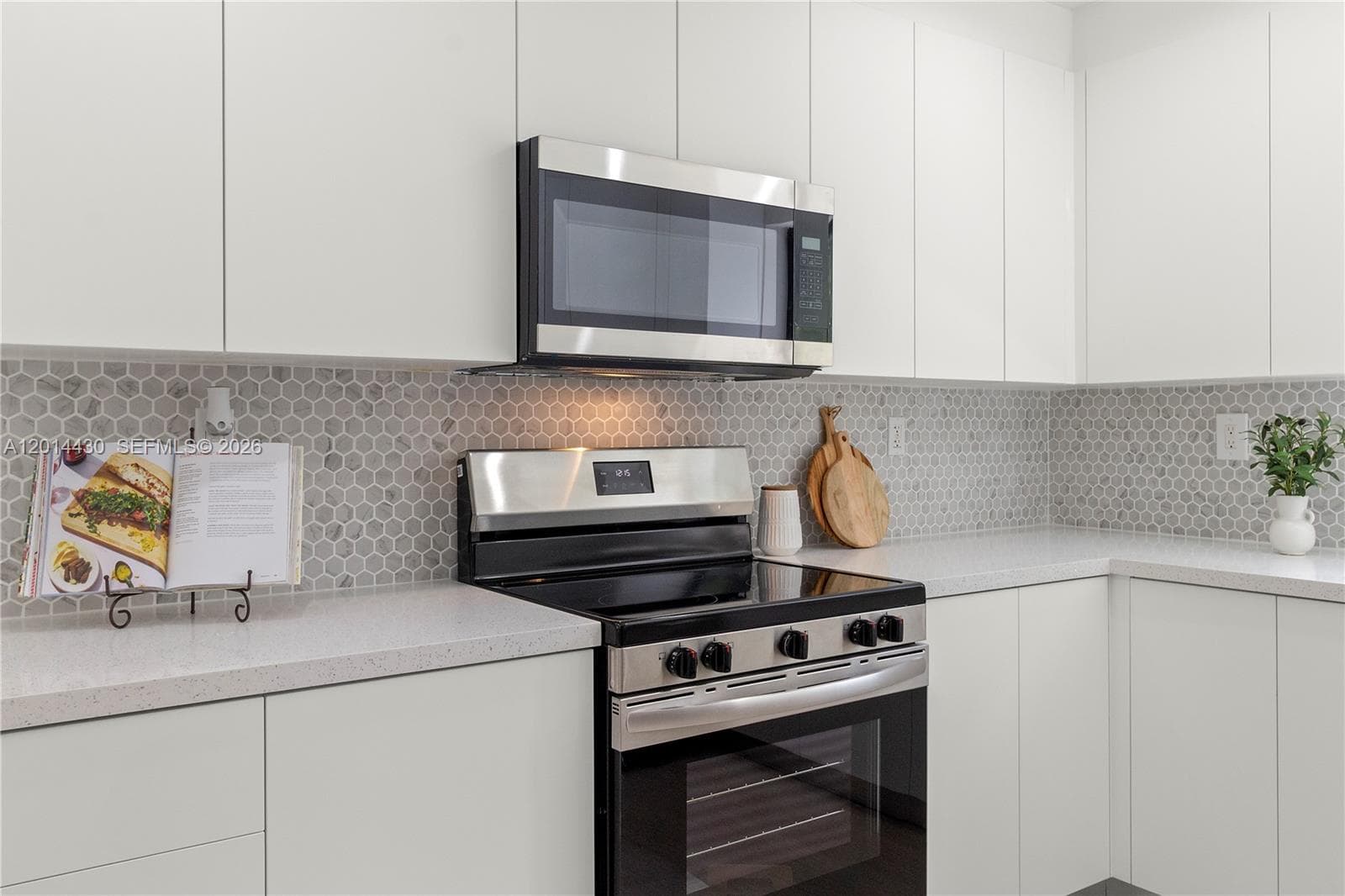10 NW 100th St, Miami Shores FL 33150 — 28