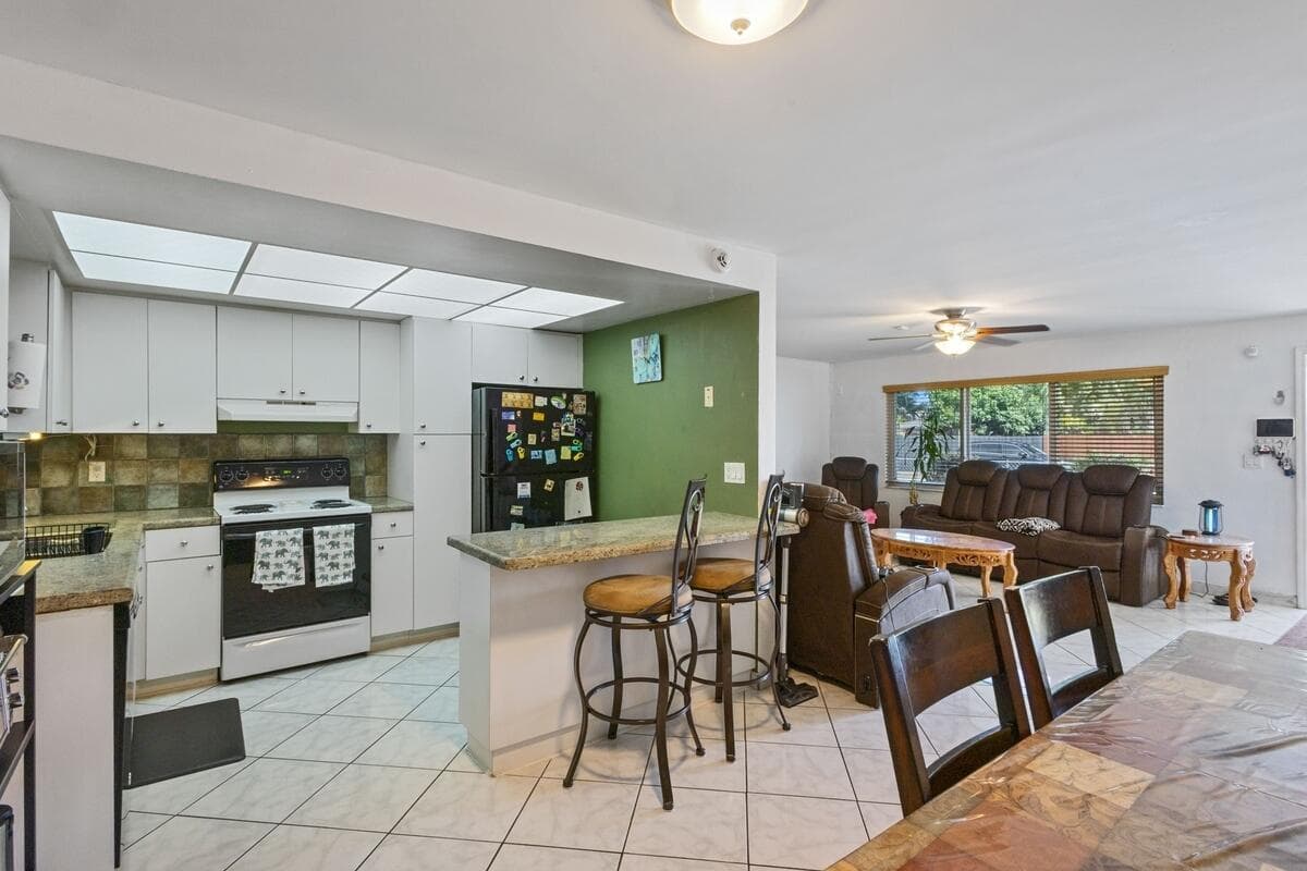 101 NE 195th Street, Miami FL 33179 — 12
