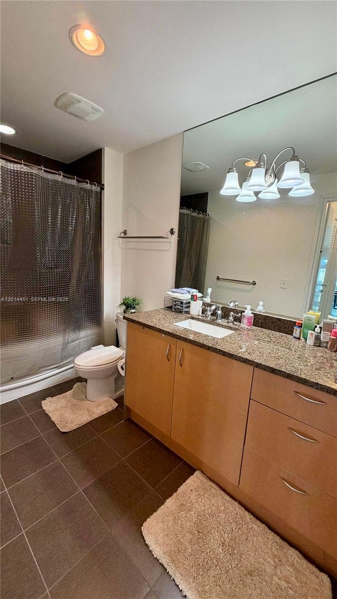 300 S Biscayne Blvd # 3212, Miami FL 33131 — 10
