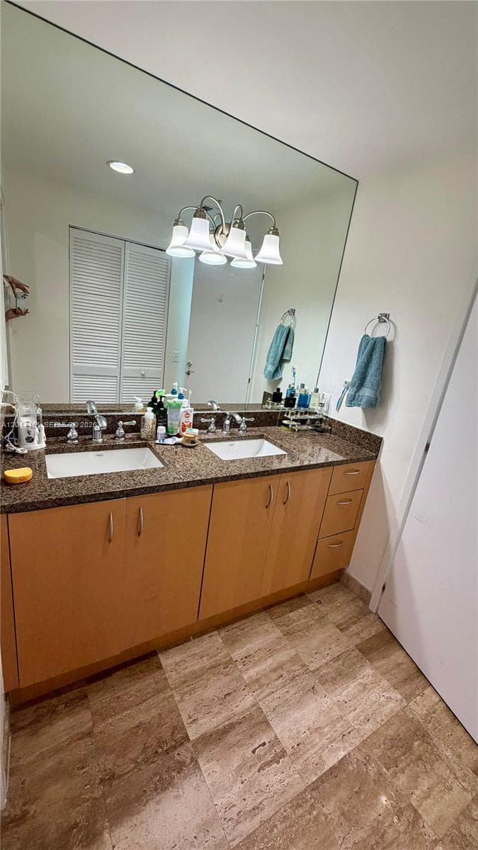 300 S Biscayne Blvd # 3212, Miami FL 33131 — 11