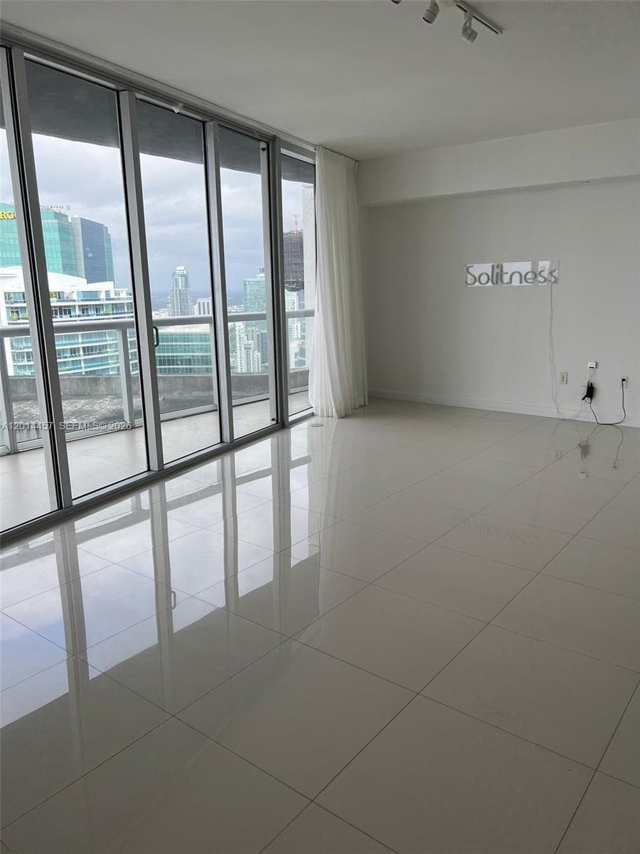 475 Brickell Ave # 5508, Miami FL 33131 — 4