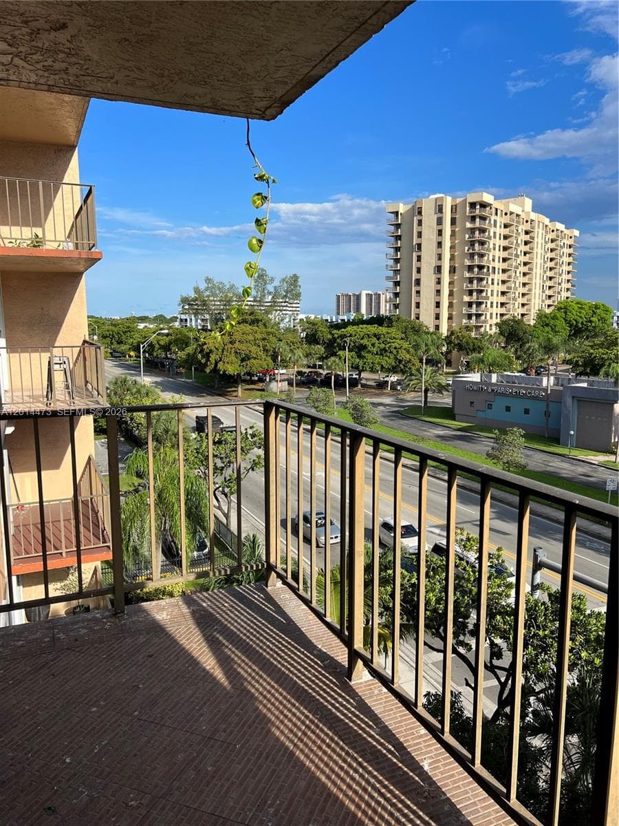 1465 NE 123rd St # 515, North Miami FL 33161 — 22