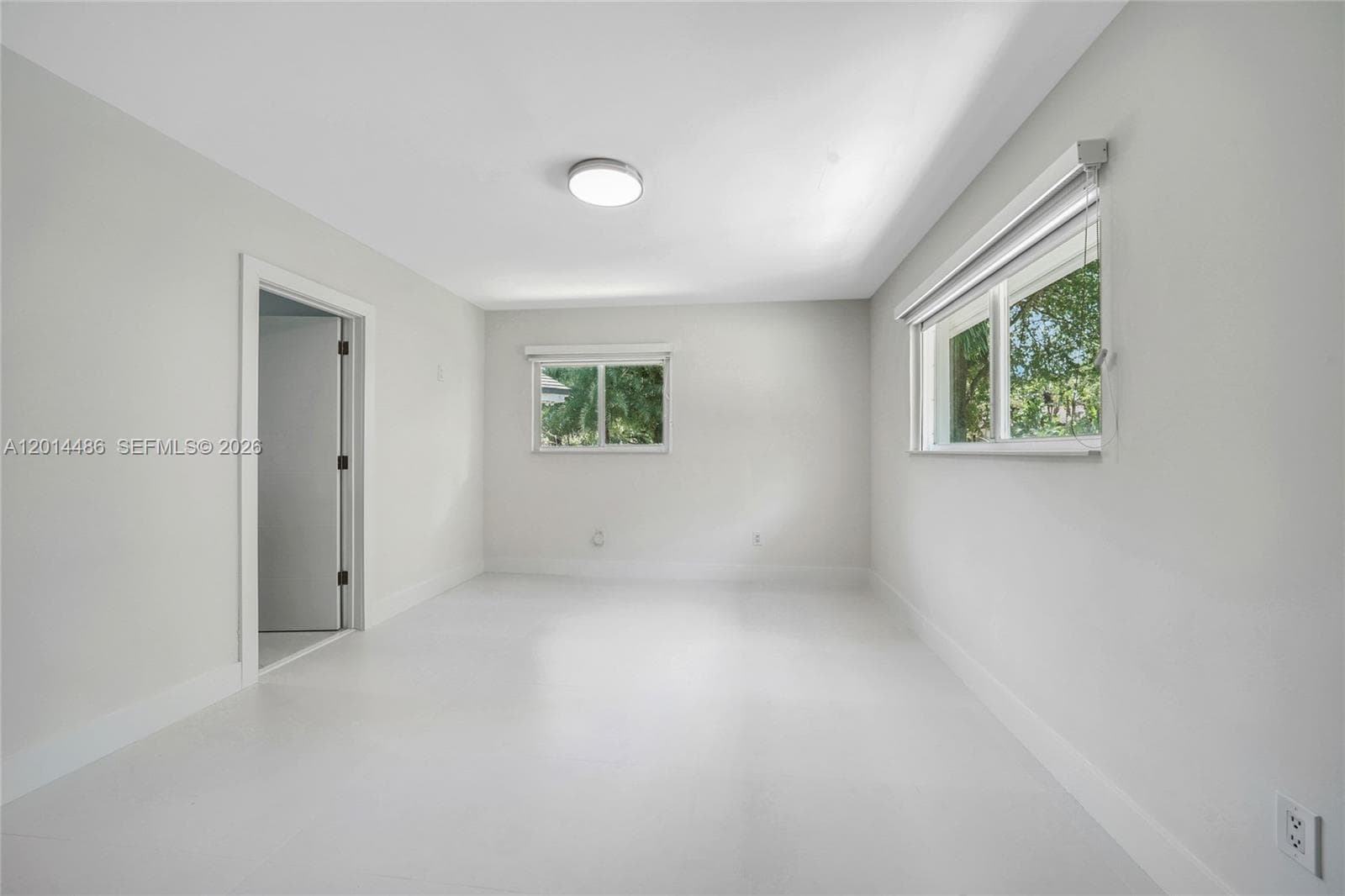 711 Sunset Dr, Coral Gables FL 33143 — 23