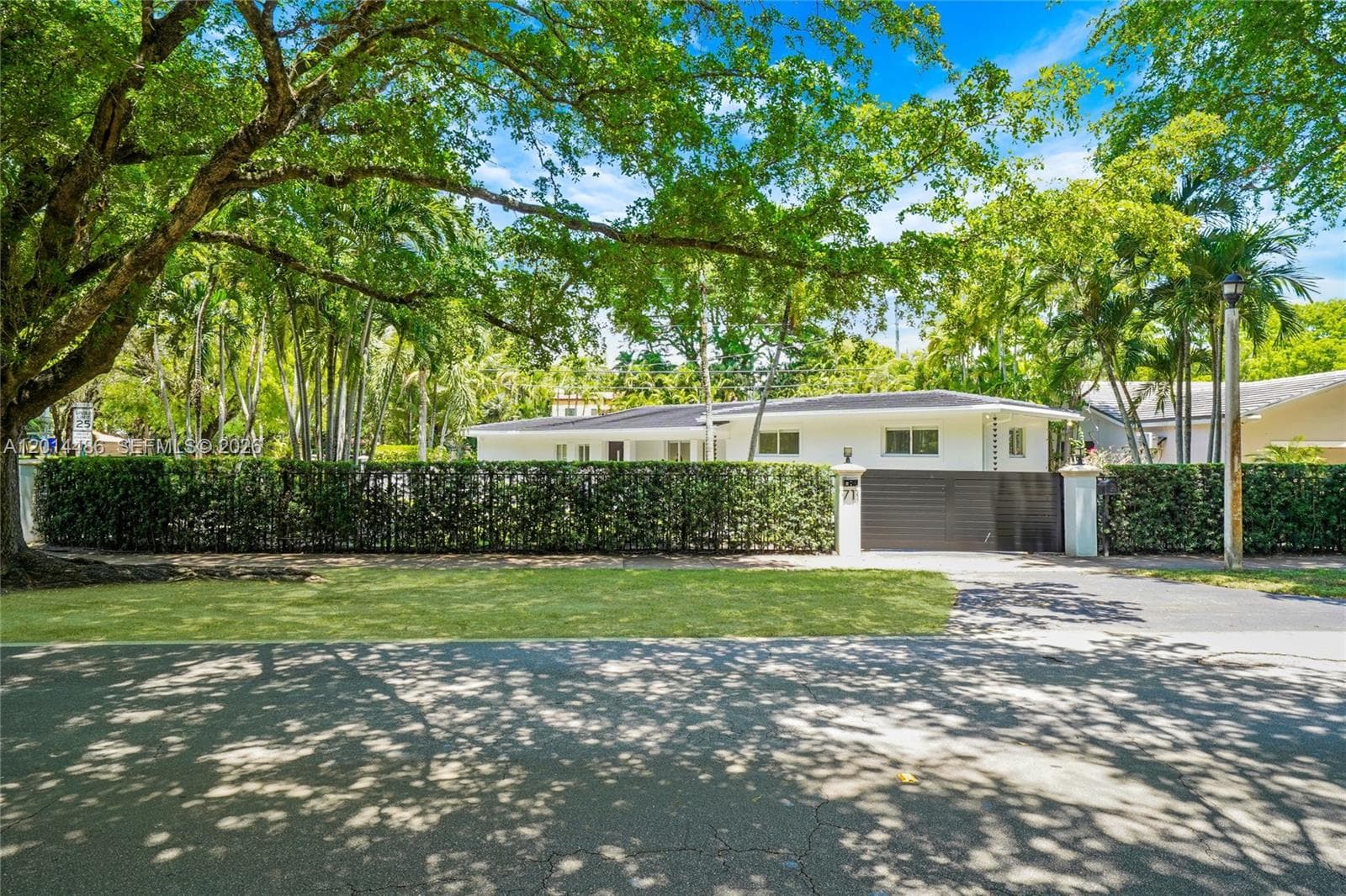 711 Sunset Dr, Coral Gables FL 33143 — 42