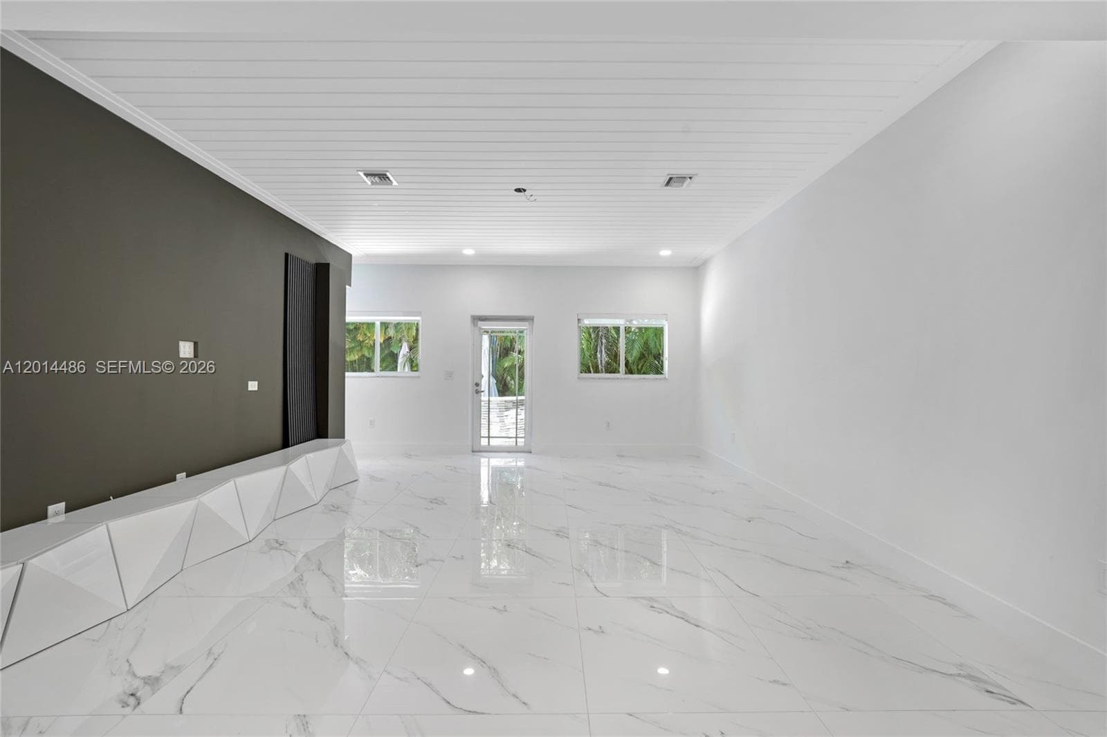 711 Sunset Dr, Coral Gables FL 33143 — 4