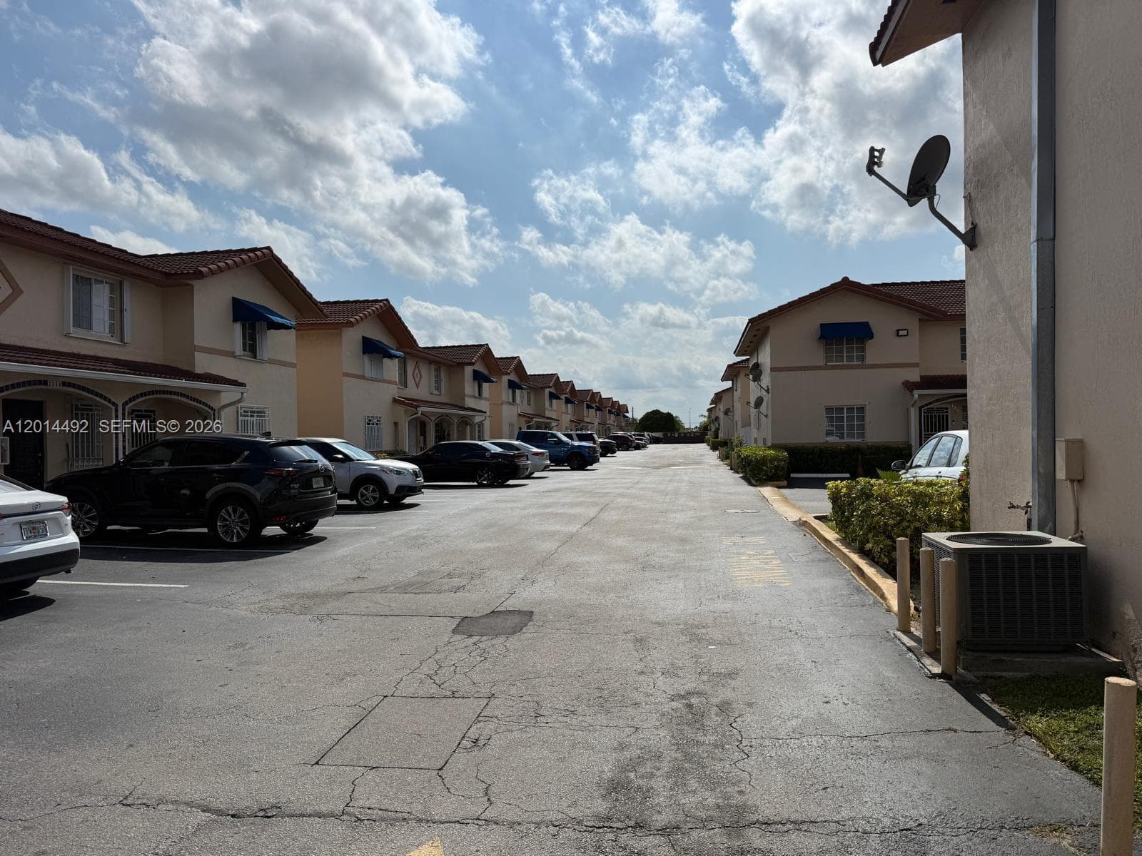 2212 W 74th St # 28, Hialeah FL 33016 — 12