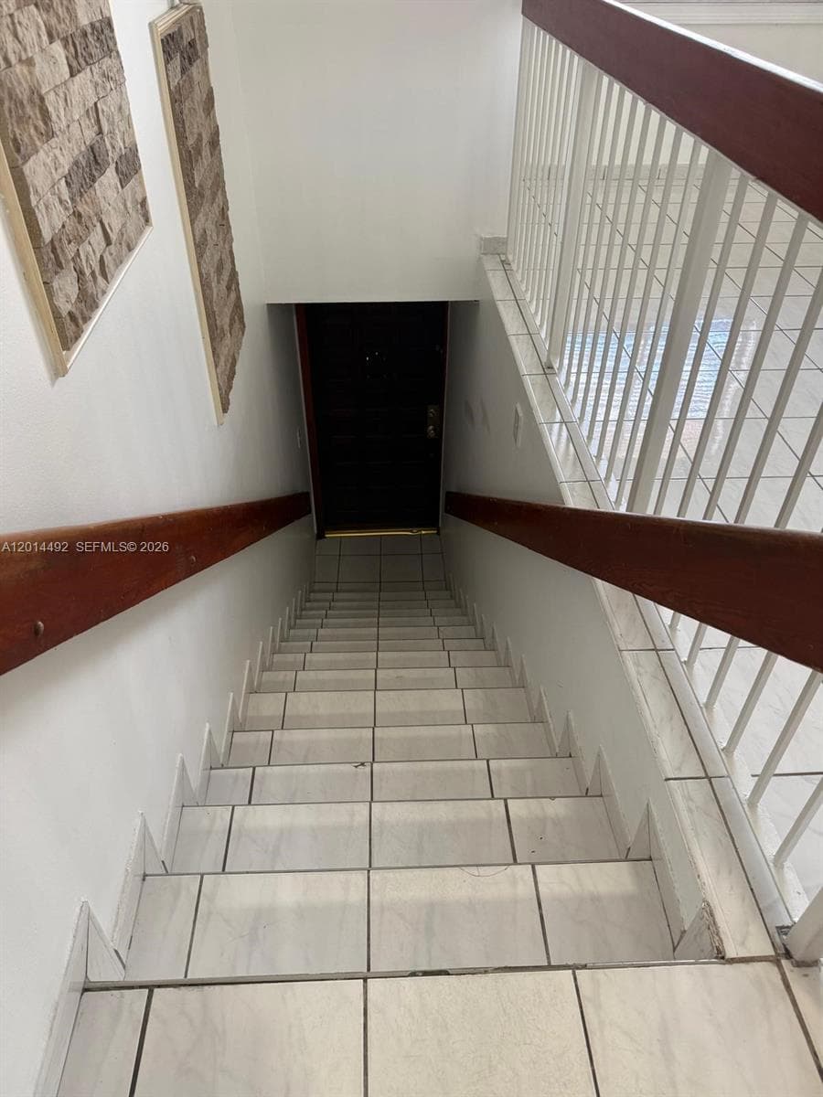 2212 W 74th St # 28, Hialeah FL 33016 — 10